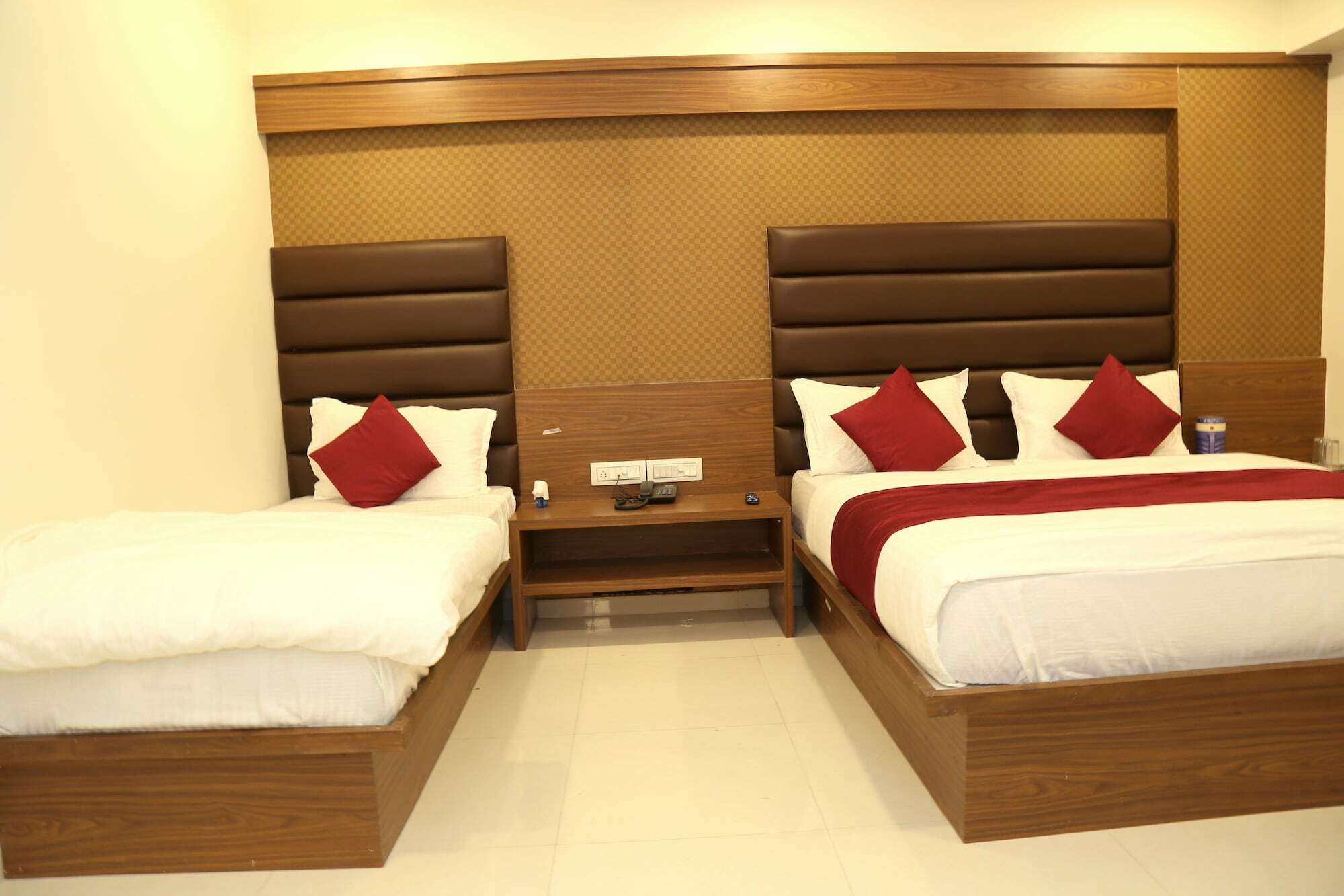 Hotel Royal King By Sky Stays Ahmedabad Exterior photo