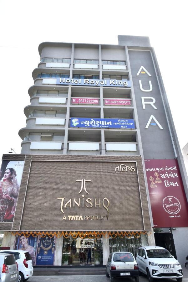 Hotel Royal King By Sky Stays Ahmedabad Exterior photo